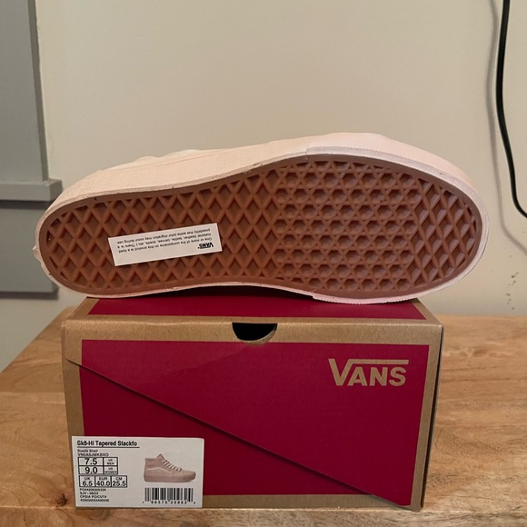 NWB SK8-hi tapered stack form platform high tops - Picture 4 of 5